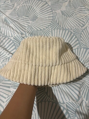 H&M ŞAPKA