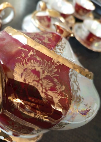 Bordo ve Altın Detaylı Antika Porselen Çay Seti - Görsel 6