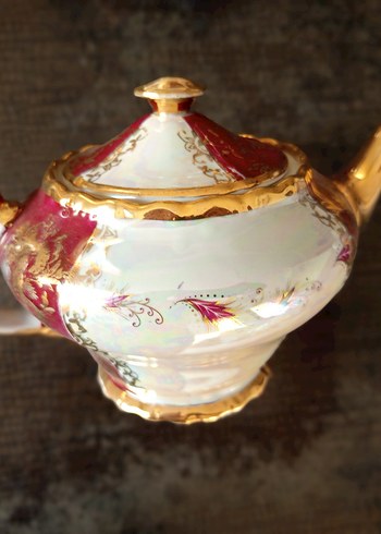 Bordo ve Altın Detaylı Antika Porselen Çay Seti - Görsel 12