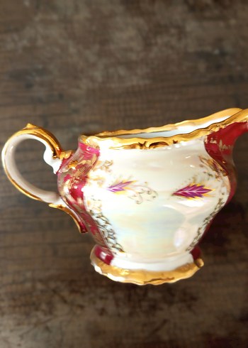 Bordo ve Altın Detaylı Antika Porselen Çay Seti - Görsel 7