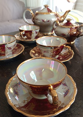 Bordo ve Altın Detaylı Antika Porselen Çay Seti - Görsel 11