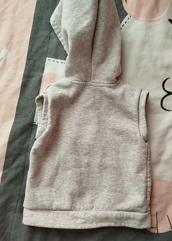 Kız Çocuk Gri Kapüşonlu Fermuarlı Yelek - Görsel 2