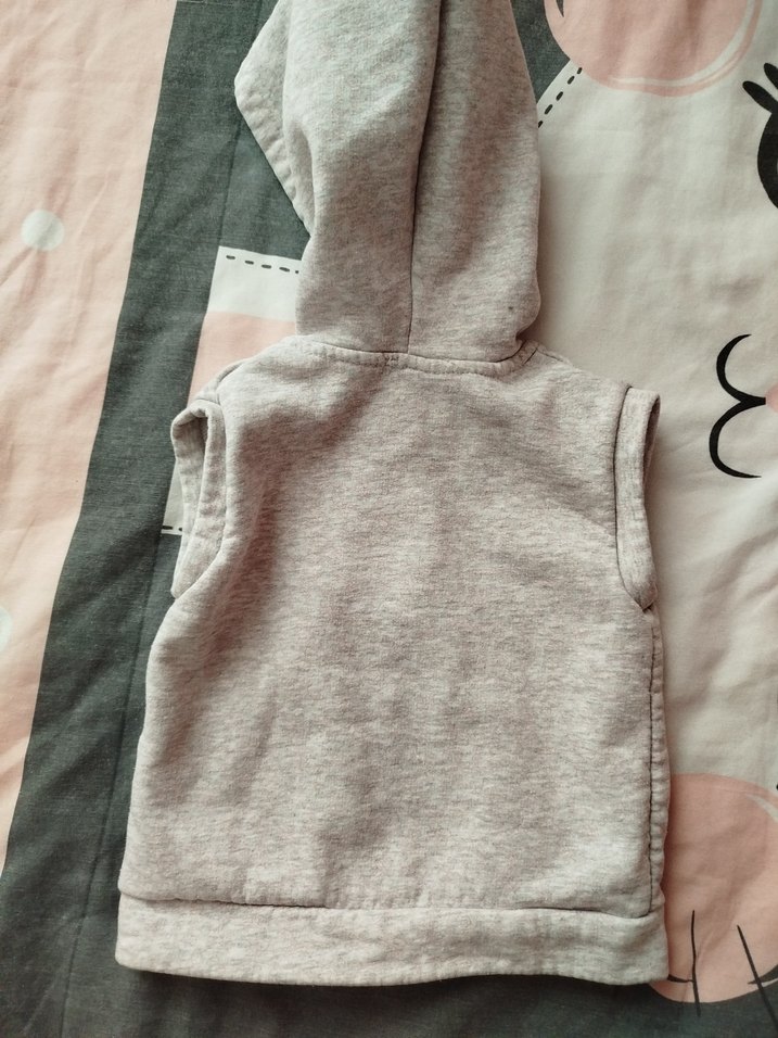 Kız Çocuk Gri Kapüşonlu Fermuarlı Yelek - Görsel 2