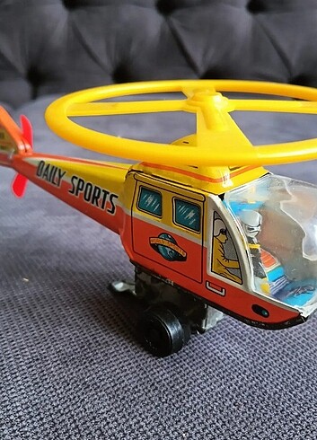 Eskilerden Japon Teneke Helikopter