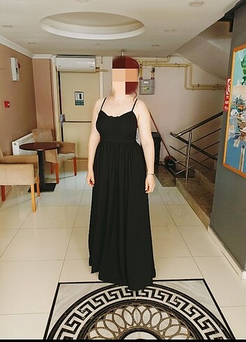 l Beden siyah Renk Siyah yırtmaçlı elbise