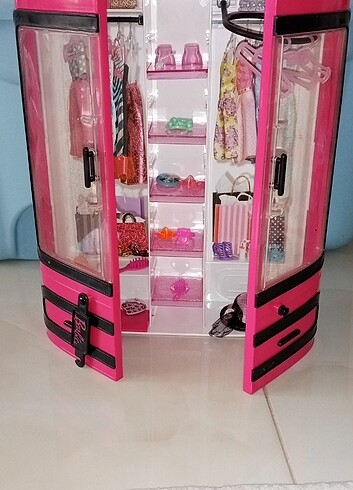  Beden Barbie Gardırop