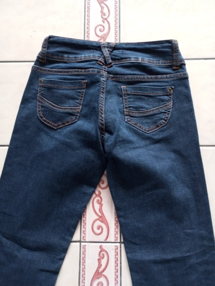 Düğmeli Koyu Mavi Dar Kesim Kadın Kot Pantolon - Görsel 3