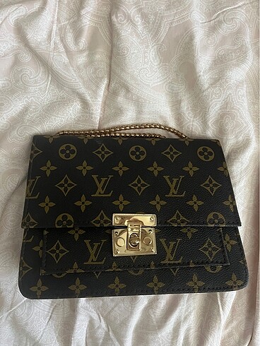 Louis Vuitton Çanta