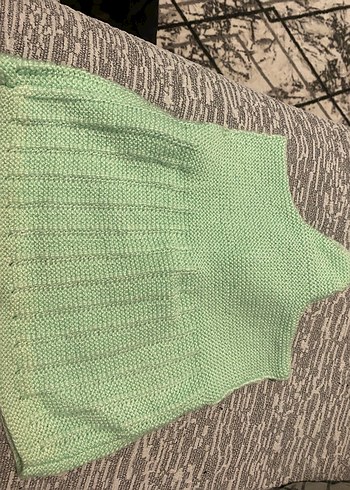 Kız Çocuk Yeşil Örgü Kolsuz Hırka - Görsel 2