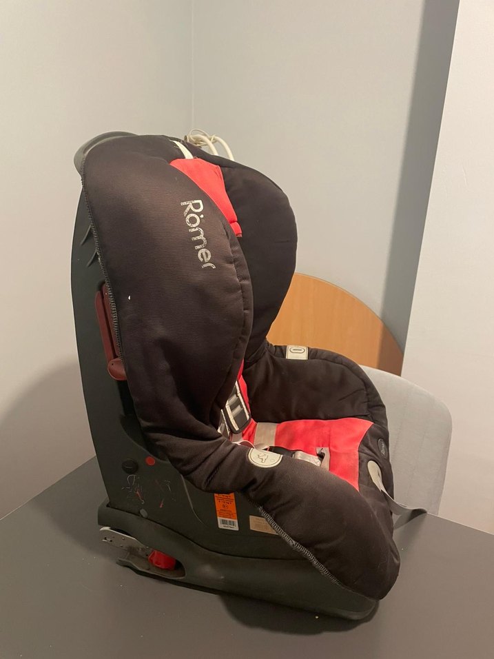 Kırmızı Çocuk Oto Koltuğu - Görsel 2