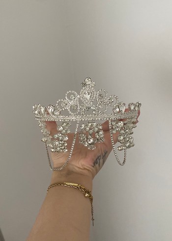 Drapeli Beyaz Tesettür Gelin Tacı - Görsel 2