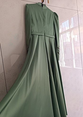 Yeşil İşlemeli Uzun Kollu Abiye Elbise - Görsel 5