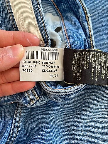 29 Beden mavi Renk Jeans