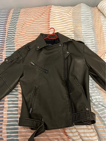 m Beden Pull and bear Distressed suni deri biker ceket