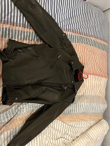m Beden haki Renk Pull and bear Distressed suni deri biker ceket