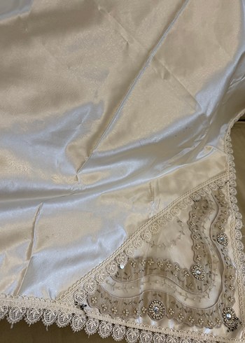 Nakışlı Beyaz Parlak bohça - Görsel 4