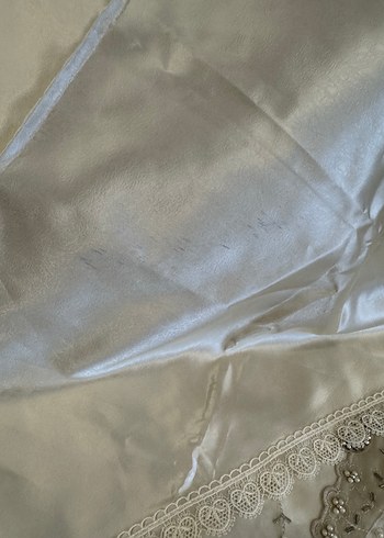 Nakışlı Beyaz Parlak bohça - Görsel 5