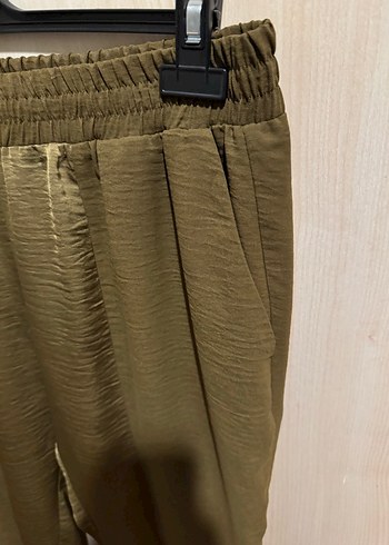 Saten görünümlü bel  lastik pantolon - Görsel 3