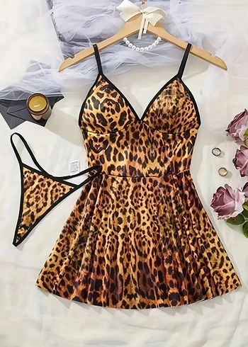 Leopar Desenli İnce Askılı Mini Kadın Pijama Takımı