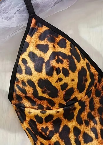 l Beden Leopar Desenli İnce Askılı Mini Kadın Pijama Takımı