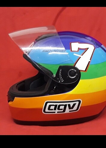 Agv tam kapalı kask