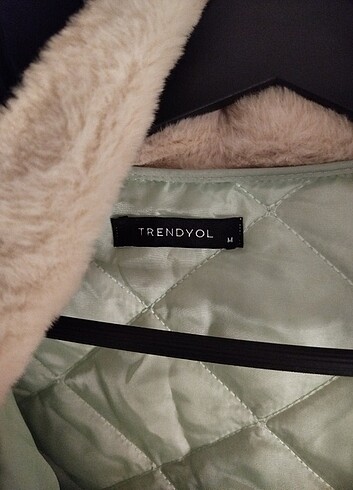 Trendyol & Milla İnce kapitone ceket