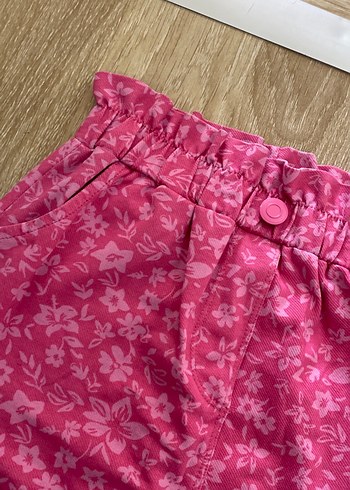 LC Waikiki Pembe Çiçek Desenli Düğmeli Mini Etek