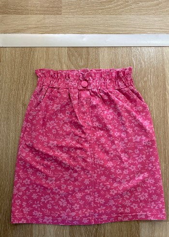 Pembe Çiçek Desenli Düğmeli Mini Etek