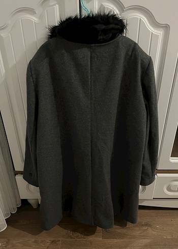 TUVİD 54 beden. Gri Kadın Kaban Kürk Detaylı - Görsel 2