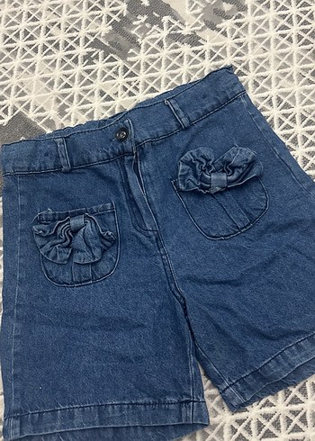 Nakışlı Fırfırlı Mavi Kot Kız Şortu - Görsel 2