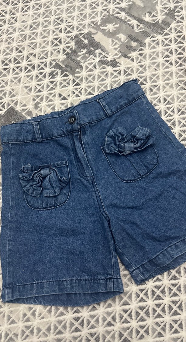 Nakışlı Fırfırlı Mavi Kot Kız Şortu - Görsel 2