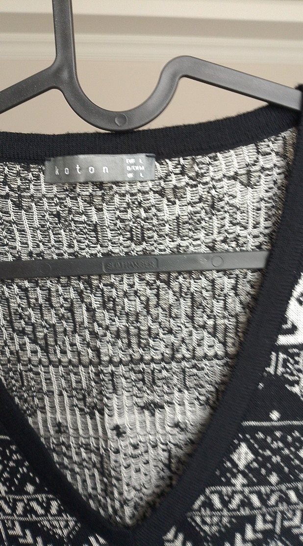 Bohem Desenli V Yakalı Kadın Süveter - Görsel 3