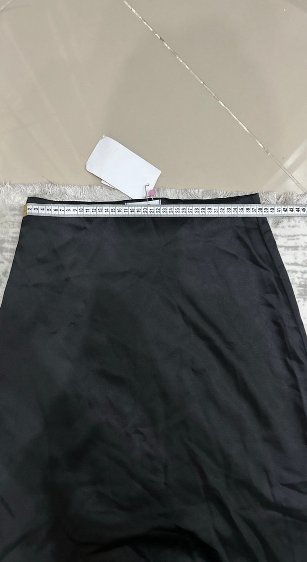 Siyah saten  Uzun Etek - Görsel 4