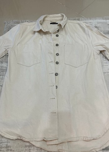 Düğmeli Beyaz Keten Kadın Gömlek - Görsel 2