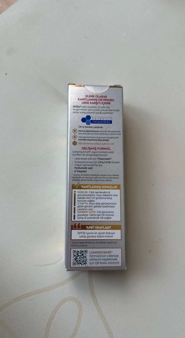 Nivea Luminous Antispot Günlük BB Krem SPF 50 - Görsel 3