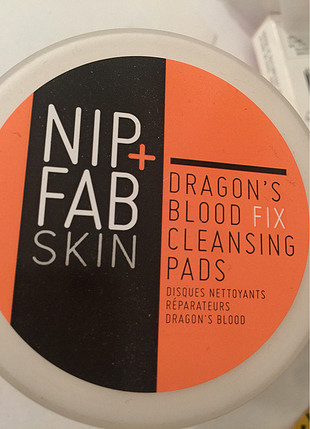 Nip Fab Skin Dragon?s Blood Fix Cleansing Pads