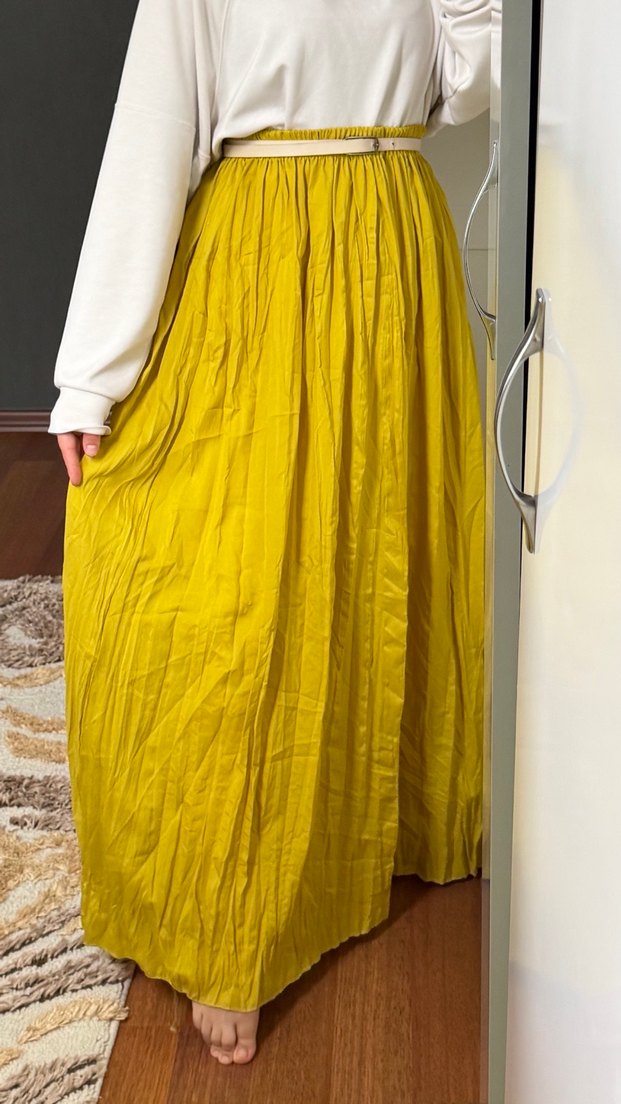 Sarı Pilili Uzun Kadın Etek - Görsel 2