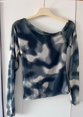 Kadın Gri Batik Desenli Drapeli Bluz - Görsel 4