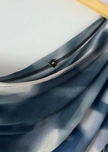 Kadın Gri Batik Desenli Drapeli Bluz - Görsel 3