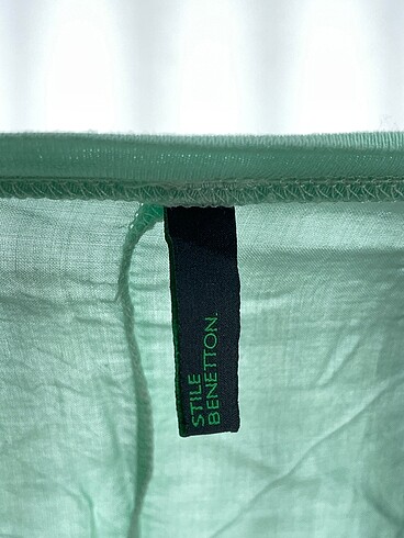 s Beden yeşil Renk Benetton T-shirt %70 İndirimli.