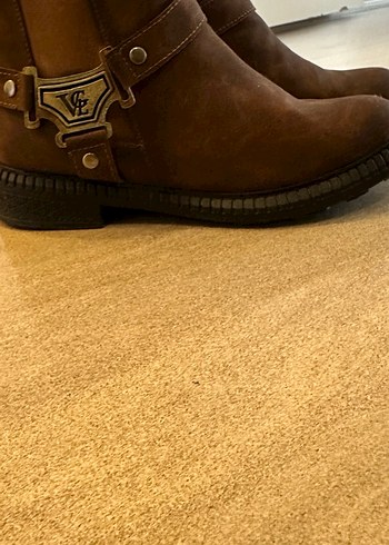 Kahverengi Kadın Bot - Görsel 4