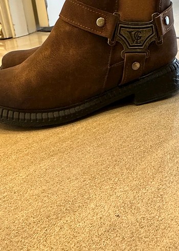 Kahverengi Kadın Bot - Görsel 3