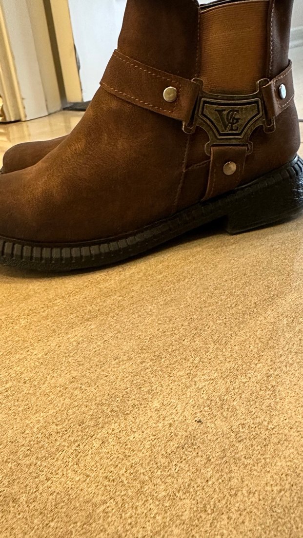 Kahverengi Kadın Bot - Görsel 3