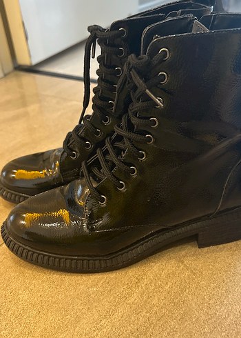 Siyah rugan Bağcıklı Kadın Bot - Görsel 6