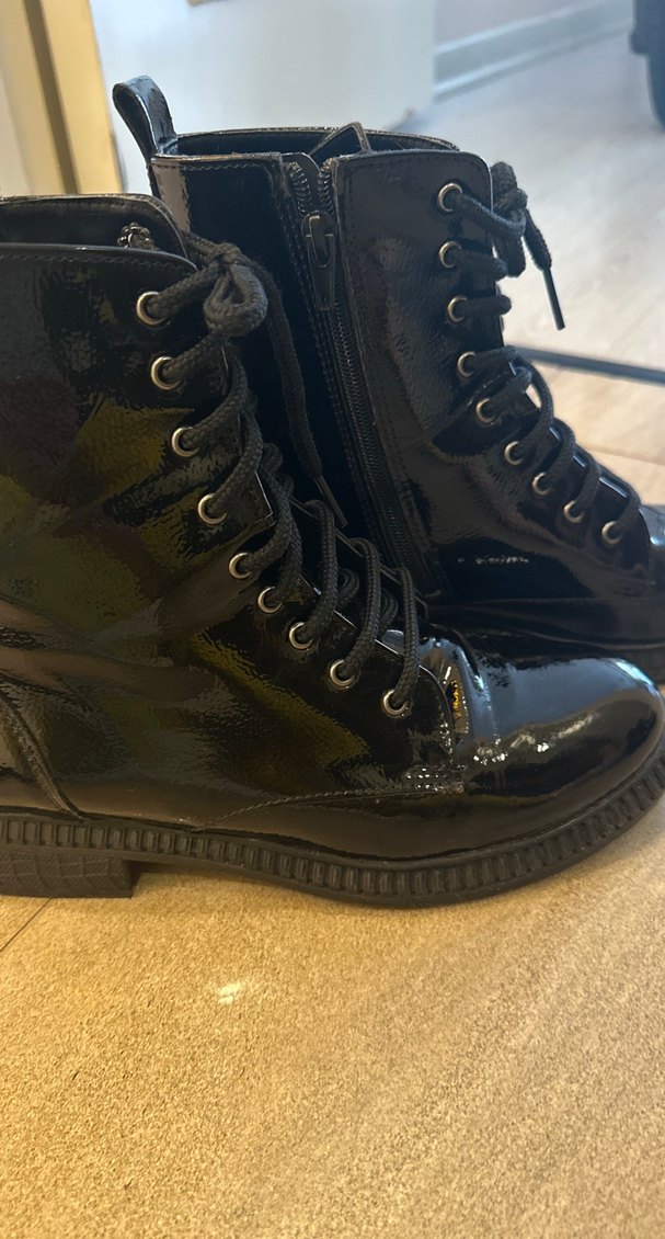 Siyah rugan Bağcıklı Kadın Bot - Görsel 5