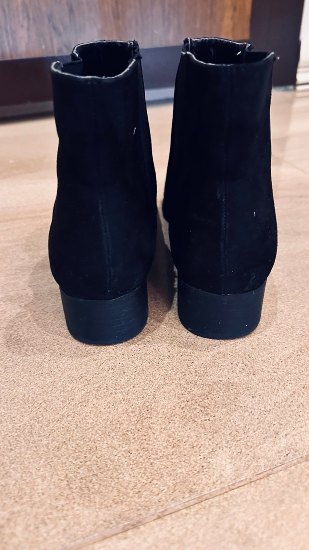 Siyah Süet Stiletto Topuklu Kadın Bot - Görsel 3