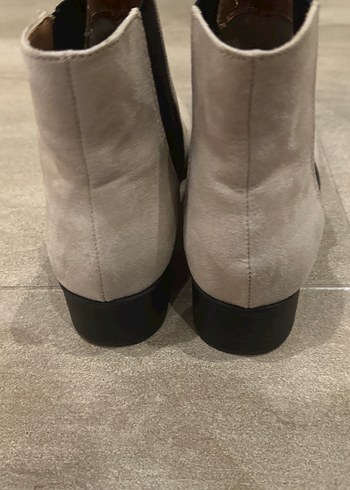 Bej Süet Kadın Bot - Görsel 2