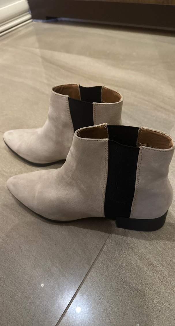 Bej Süet Kadın Bot - Görsel 3