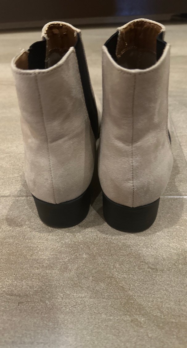 Bej Süet Kadın Bot - Görsel 2