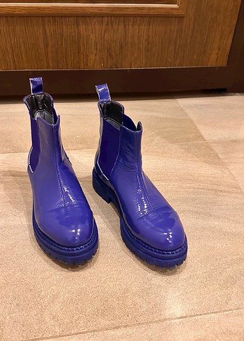 Kadın Parlak Mavi Kauçuk Topuklu Bot - Görsel 2